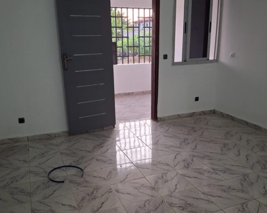 1 CHAMBRE SALON A LOUER YAOU-BONOUA YAOU NOUVEAU QUARTIER