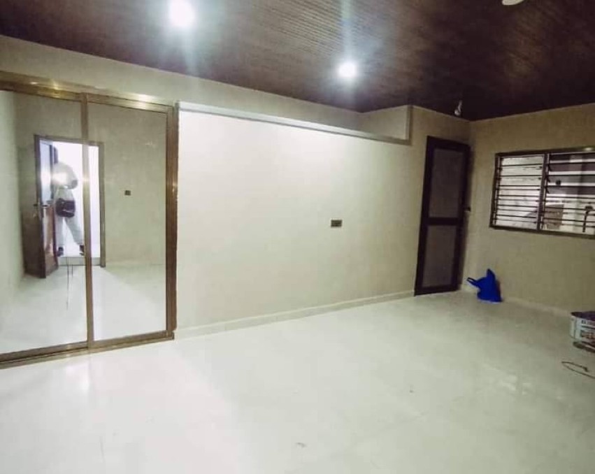 1 CHAMBRE SALON A LOUER ABIDJAN CITE DU BONHEUR