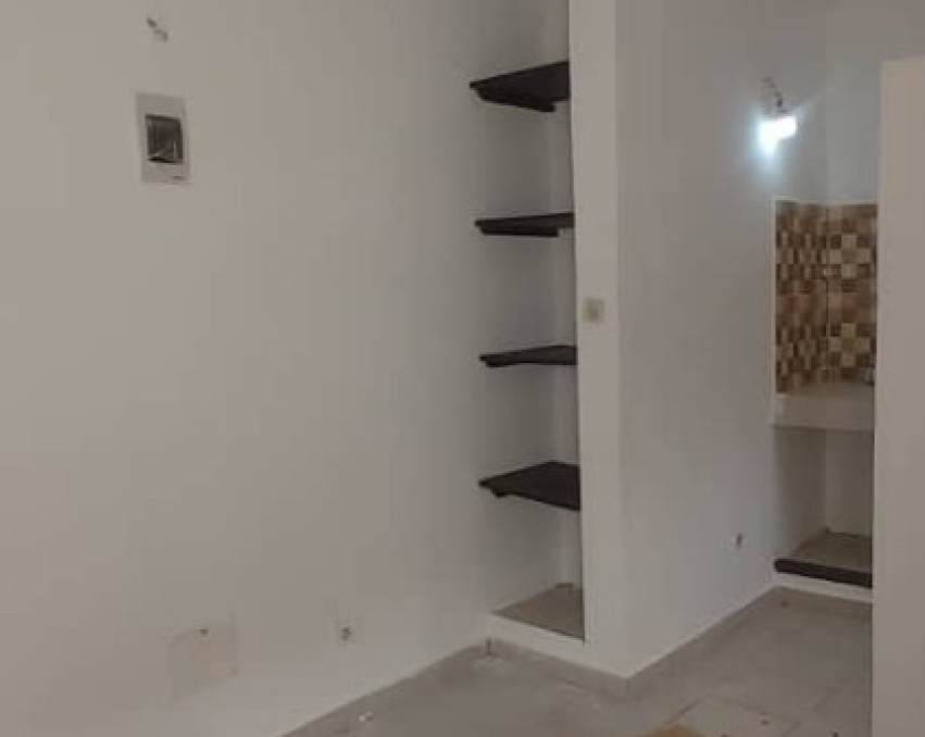 STUDIO A LOUER ABIDJAN Cocody Riviera AKOUEDO basket