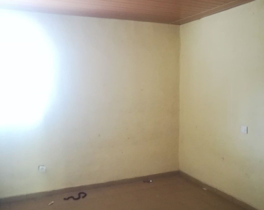 1 CHAMBRE SALON A LOUER ABIDJAN Abobo anonkoi sodeci