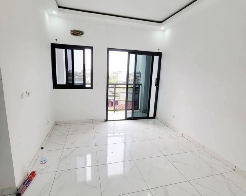 1 CHAMBRE SALON A LOUER ABIDJAN Cocody Angre château