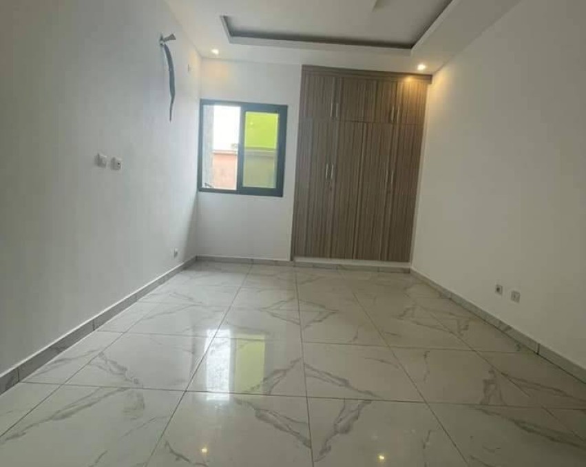 1 CHAMBRE SALON A LOUER ABIDJAN Cocody Riviéra palmeraie