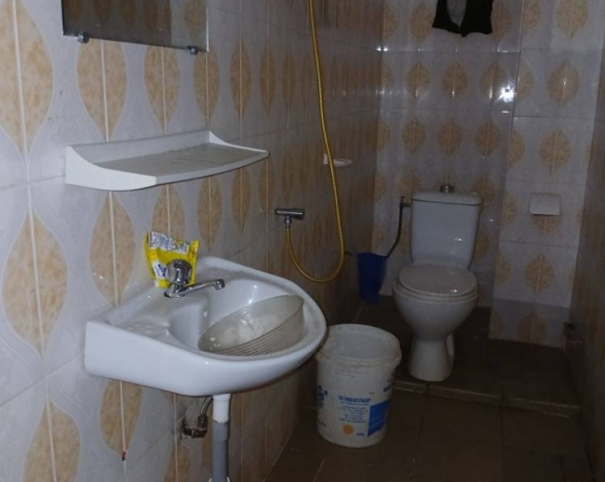 1 CHAMBRE SALON A LOUER ABIDJAN Bingerville Carrefour cie. Quartier Santai