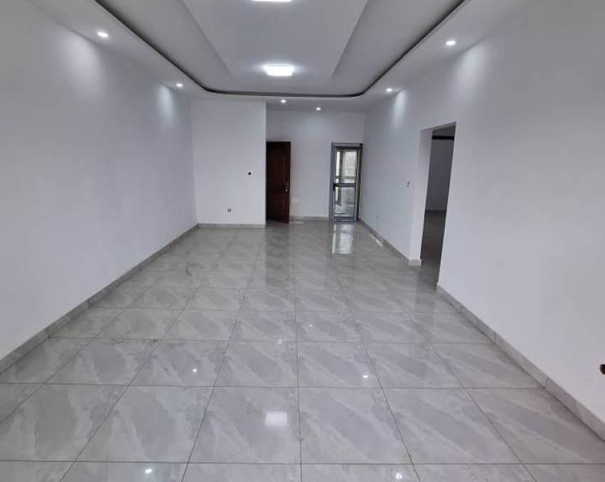 2 CHAMBRES SALON A LOUER ABIDJAN Cocody riviera faya facile d'accès