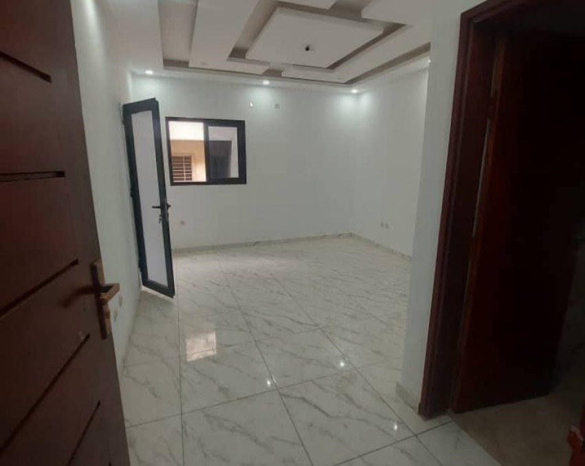 1 CHAMBRE SALON A LOUER ABIDJAN COCODY RIVIERA FAYA JULES-VERNE