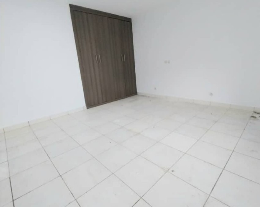 2 CHAMBRES SALON A LOUER ABIDJAN COCODY ANGRÉ 9E TRANCHE