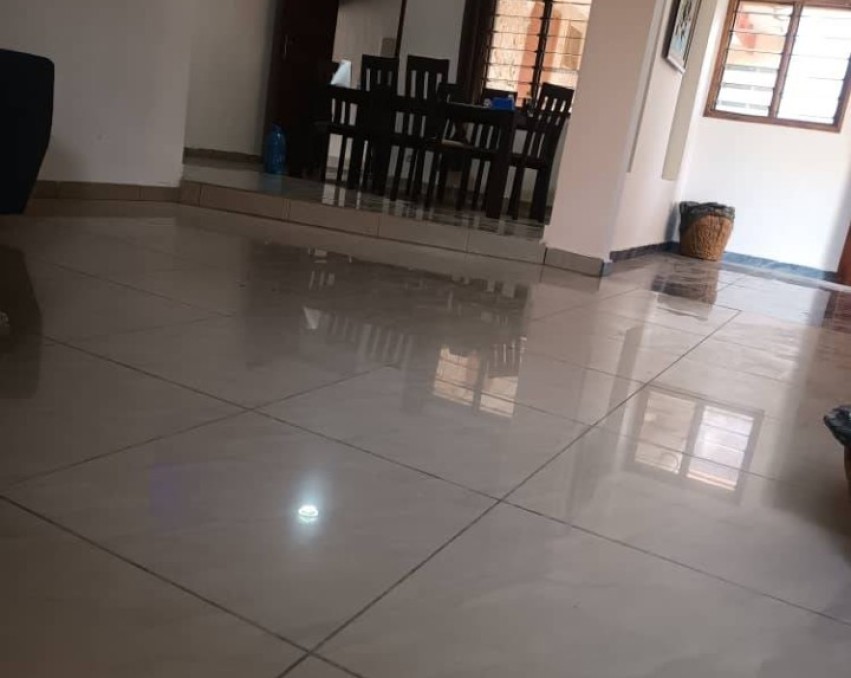 STUDIO A LOUER OU 1 CHAMBRE SALON A LOUER ABIDJAN Yopougon agbayate . EN BORDURE DU GOUDRON