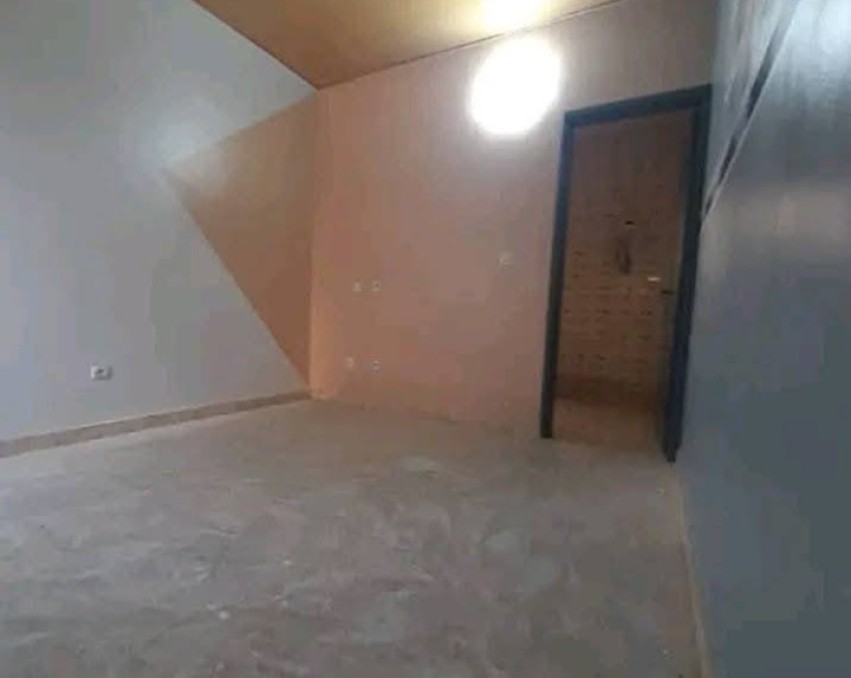 1 CHAMBRE SALON A LOUER ABIDJAN Cocody angré djorogobité 1