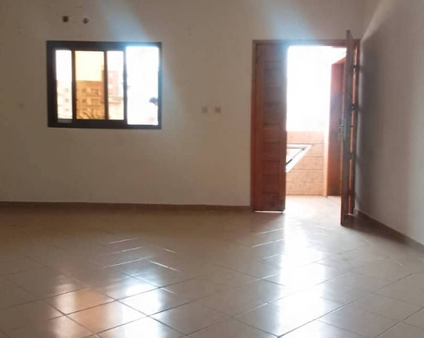 3 CHAMBRES SALON A LOUER ABIDJAN Cocody Riviera Faya route abatta