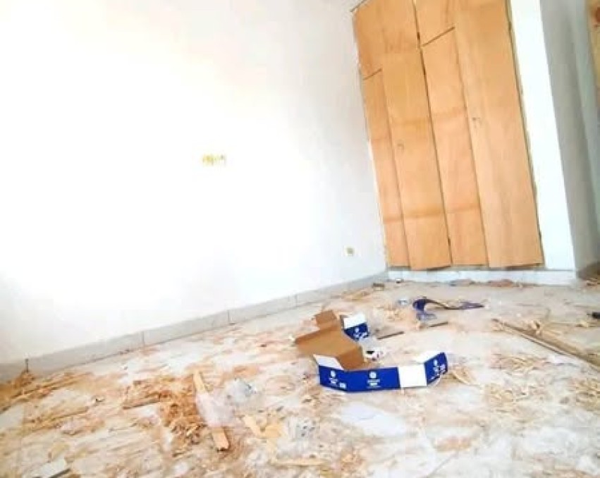 1 CHAMBRE SALON A LOUER ABIDJAN Cocody Riviera 2 anono carrefour flambeau