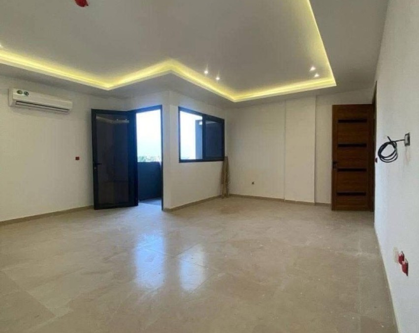 1 CHAMBRE SALON A LOUER ABIDJAN COCODY RIVIERA TRIANGLE proximité de l'école maxi Canada