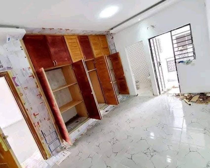 2 CHAMBRES SALON A LOUER ABIDJAN Cocody Angré, près de la cité sir