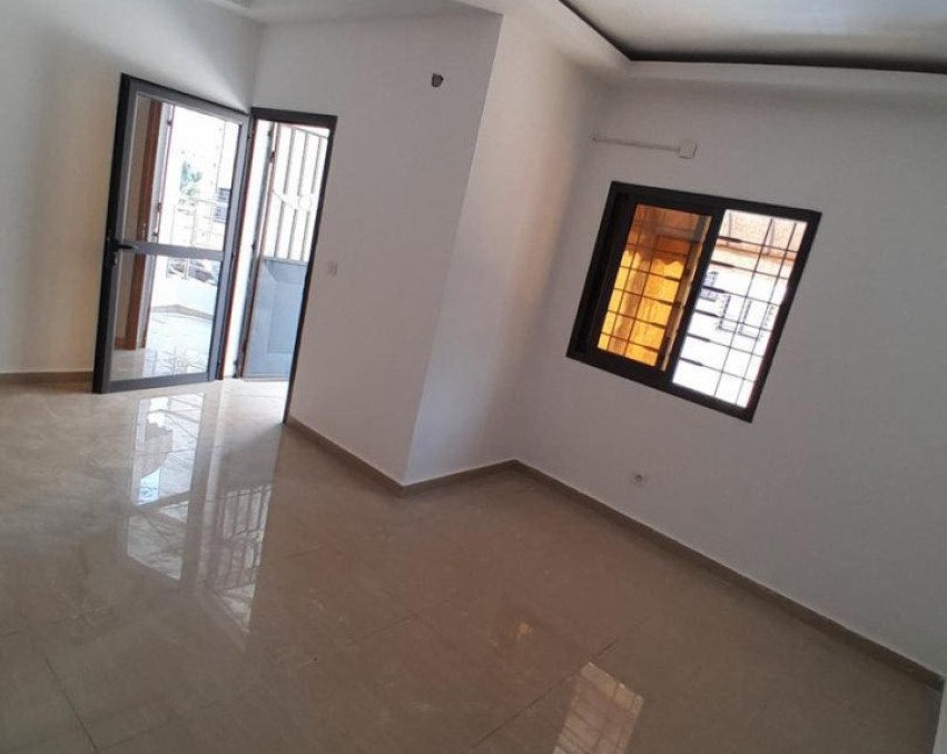 2 CHAMBRES SALON A LOUER ABIDJAN COCODY ANGRÉ 9EME TRANCHE STAR14 DANS LA CITÉ
