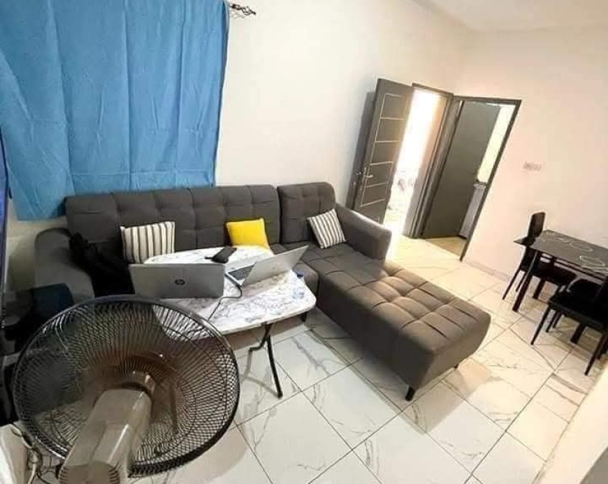 1 CHAMBRE SALON A LOUER ABIDJAN Cocody Blauckauss  Juste derrière ivoire trade center