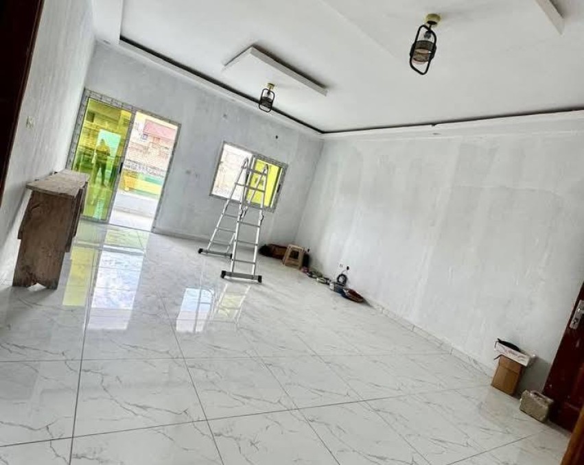 2 CHAMBRES SALON A LOUER ABIDJAN Cocody riviera faya nouveau goudron non loin de la pharmacie route d abatta