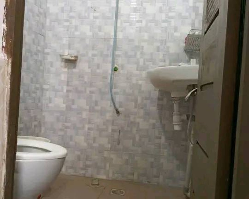 STUDIO A LOUER ABIDJAN Bingerville carrefour cie quartier santé
