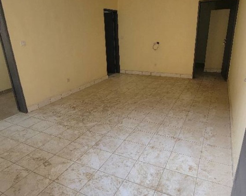 1 CHAMBRE SALON A LOUER Bingerville