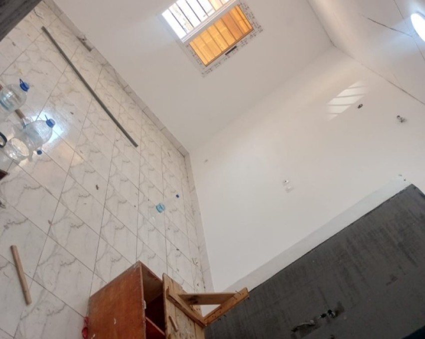 2 CHAMBRES SALON A LOUER ABIDJAN Bingerville cité Laurier 20