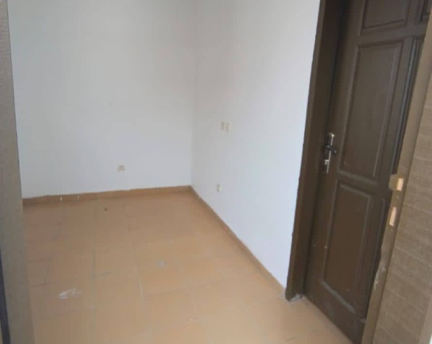 STUDIO A LOUER ABIDJAN Blngervllle basse nouvelle gare Quartier palmeraie