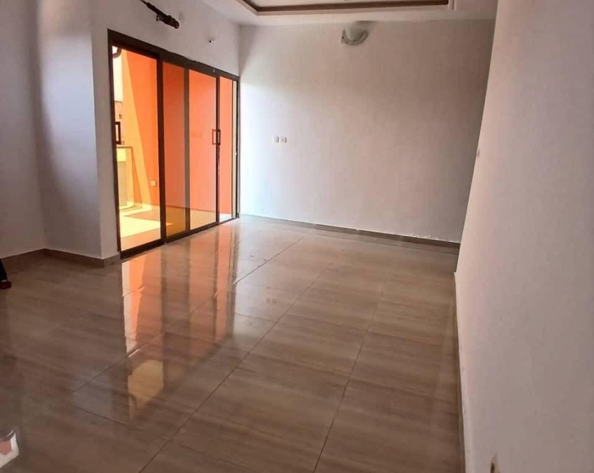 1 CHAMBRE SALON A LOUER ABIDJAN COCODY ANGRÉ CHU BASE CIE