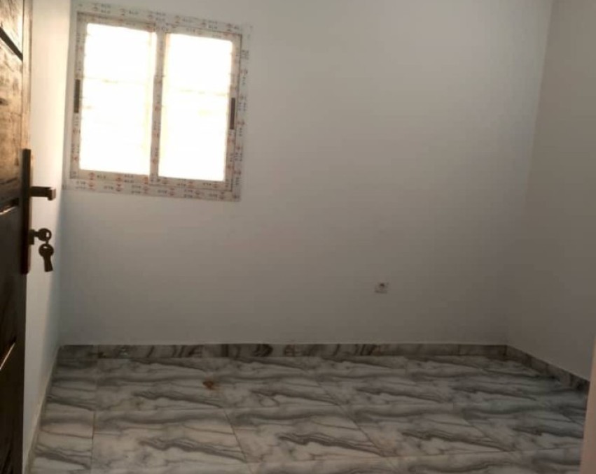 1 CHAMBRE SALON A LOUER ABIDJAN Cocody 2 plateaux garage