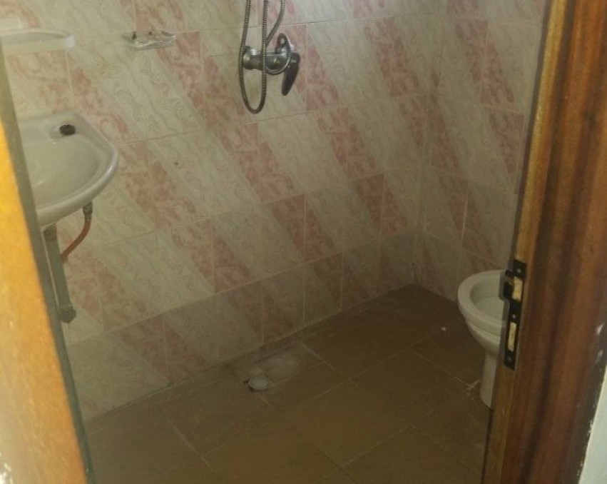 1 CHAMBRE SALON A LOUER ABIDJAN COCODY FAYA ROUTE D'ABATA STATION OLA