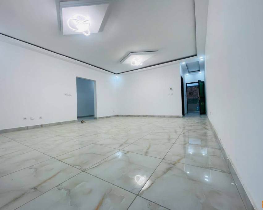 2 CHAMBRES SALON A LOUER ABIDJAN COCODY FAYA VOIE D’ABATTA