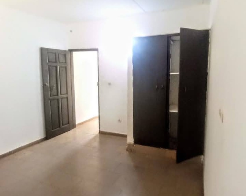 STUDIO A LOUER ABIDJAN ENTRÉE DE BINGERVILLE