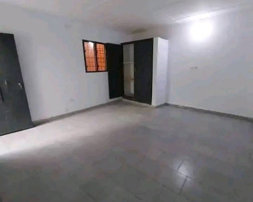 STUDIO A LOUER ABIDJAN BINGERVILLE apres la nouvelle gare.