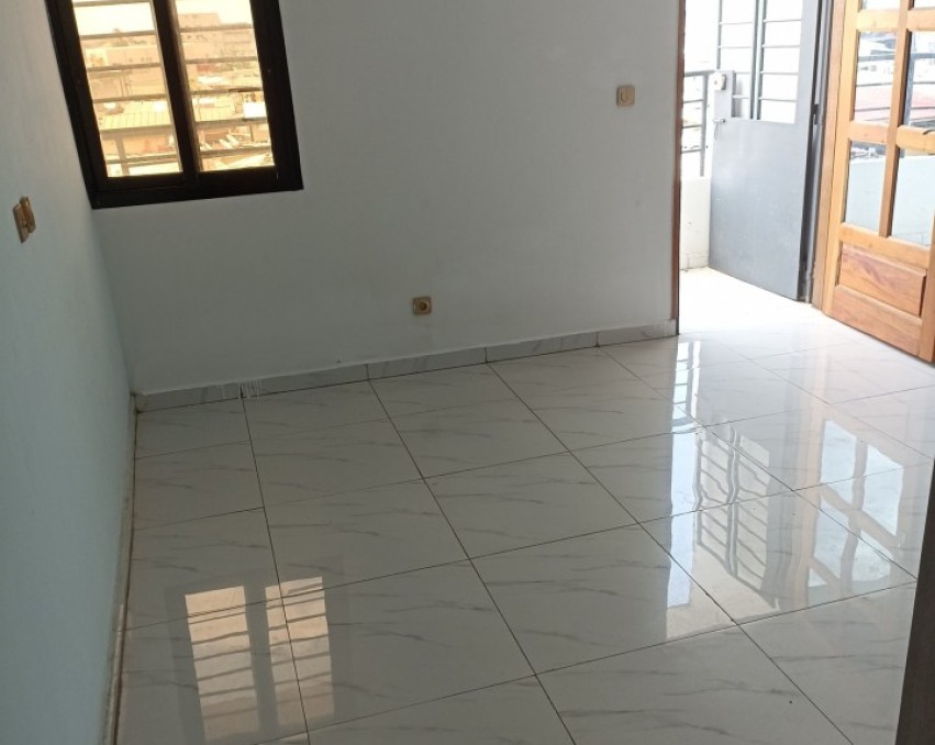 1 CHAMBRE SALON A LOUER ABIDJAN COCODY RIVIERA M'POUTO A PROXIMITÉ DU L'INFIRMERIE M'POUTO