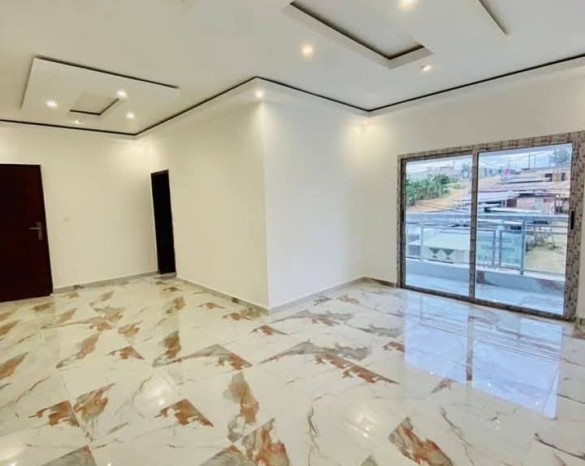 2 CHAMBRES SALON A LOUER ABIDJAN Cocody Angre chu secteur val d’Oise