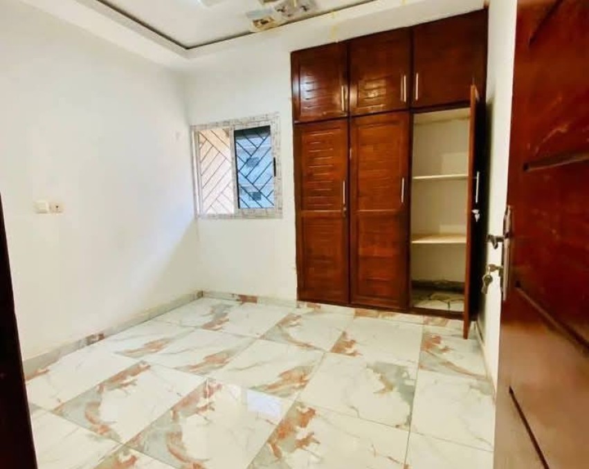 2 CHAMBRES SALON A LOUER ABIDJAN Cocody Angre chu secteur val d’Oise