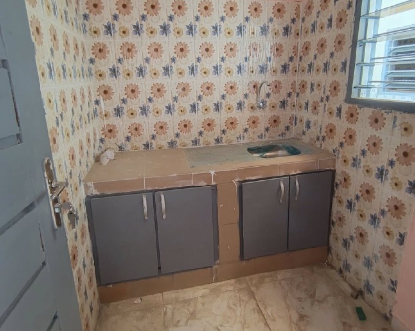 1 CHAMBRE SALON A LOUER ABIDJAN bingerville