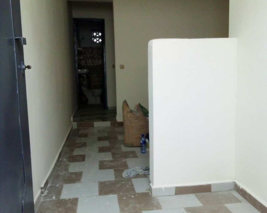 1 CHAMBRE SALON A LOUER ABIDJAN bingerville carrefour CIE