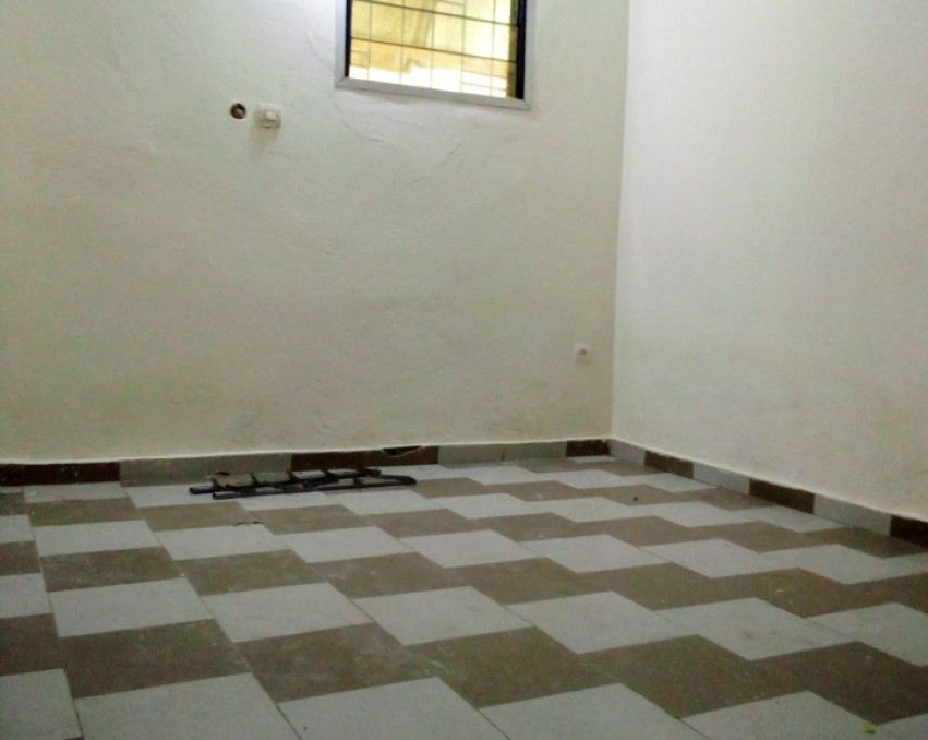1 CHAMBRE SALON A LOUER ABIDJAN bingerville carrefour CIE