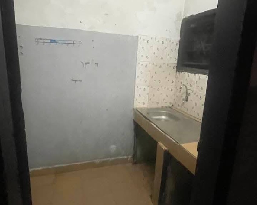 STUDIO A LOUER ABIDJAN Abobo ndotré juste en face du stade olympique Carrefou Ferail