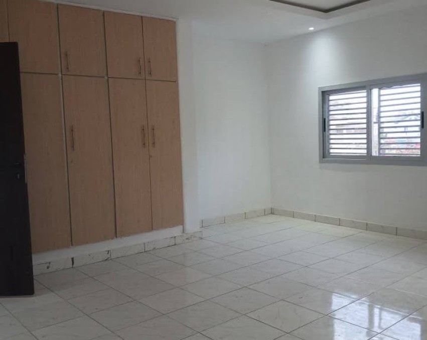 STUDIO A LOUER ABIDJAN Cocody riviéra M'badon (CIAD)