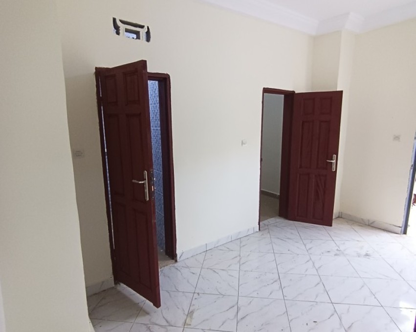 1 CHAMBRE SALON A LOUER ABIDJAN BINGERVILLE Palais-Tribunal