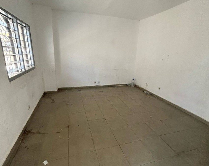 2 CHAMBRES SALON A LOUER ABIDJAN COCODY RIVIÉRA TRIANGLE DANS UNE ZONE FACILE D’ACCÈS